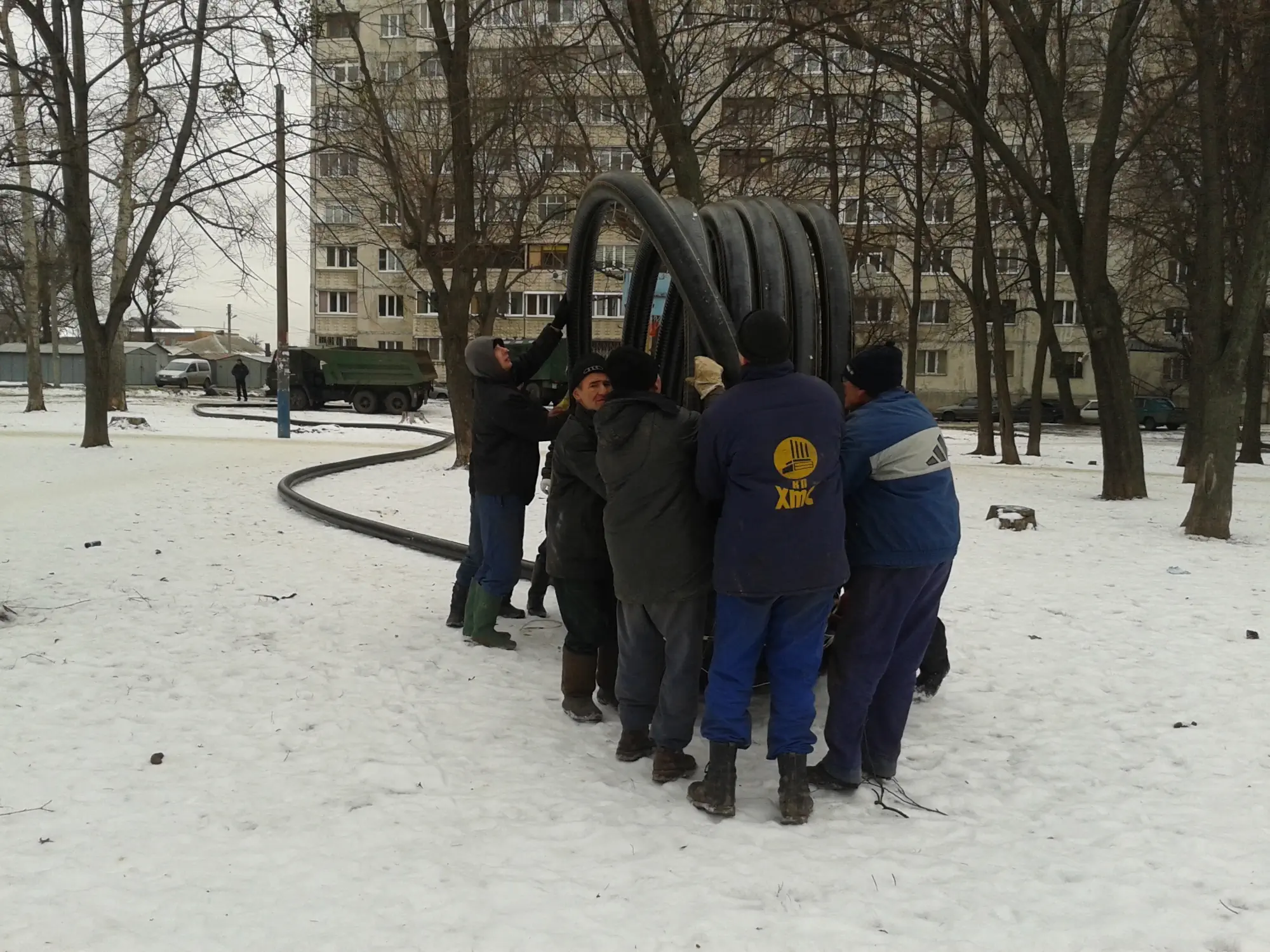 6 - По снегу скользит лучше